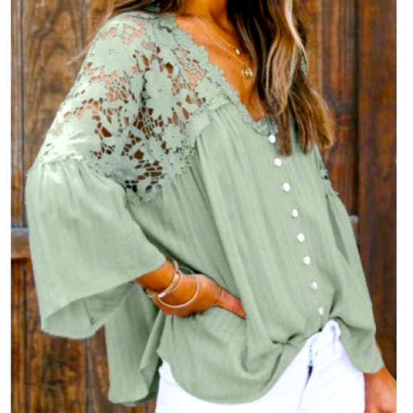 Last Sage Crochet Lace Top - Picture 2 of 3